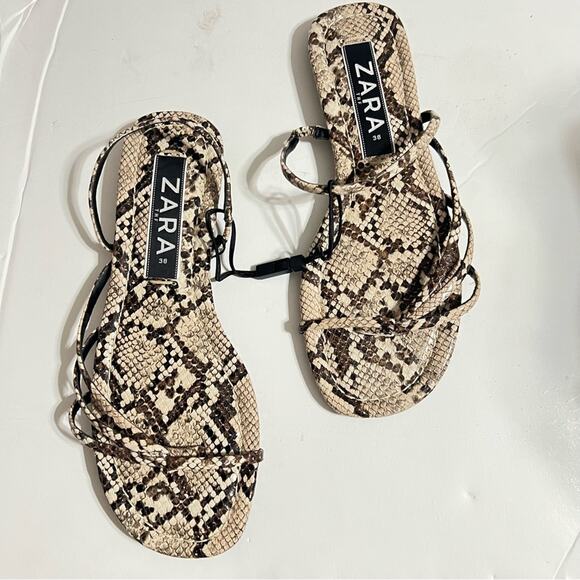 Zara Animal Print Flat Sandals Size 7.5 US - Picture 9 of 11